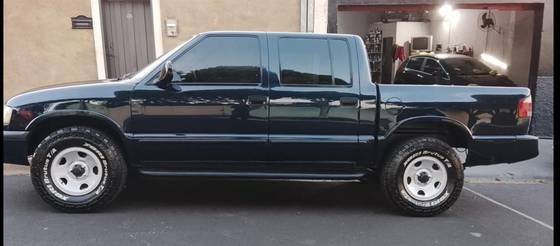 CHEVROLET S10 2.8 4X2 CD 12V TURBO INTERCOOLER DIESEL 4P MANUAL CHEVROLET S10 2.8 4X2 CD 12V TURBO INTERCOOLER DIESEL 4P MANUAL